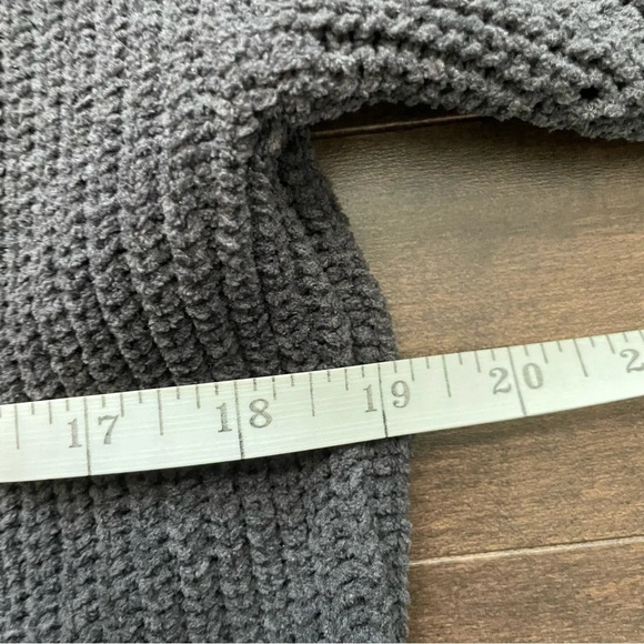 Navy Blue Poof  Apparel knit Sweater Size Small - Picture 4 of 5